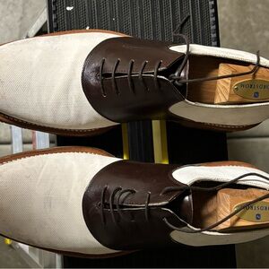 Louis Vuitton Men's Chocolate Brown and Cream Oxfords